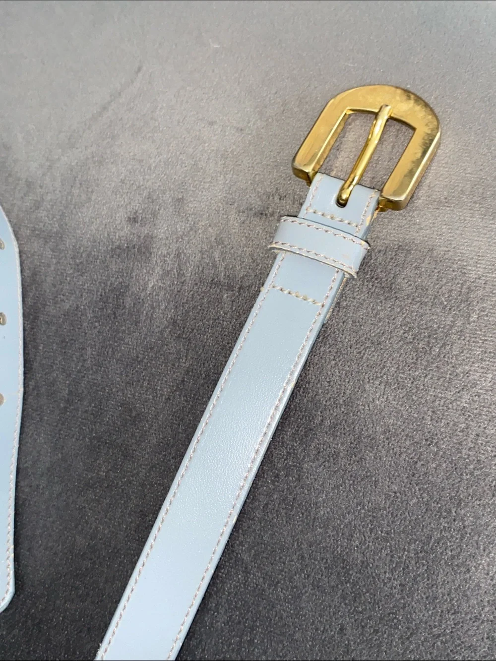 Vintage Pierre Cardin Leather Belt Light Gray Gold Buckle Skinny